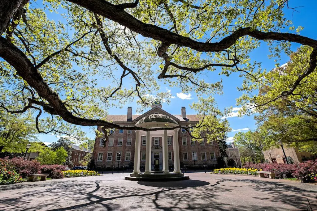 The University of North Carolina, Post Doc in anti-phage defense mechanisms